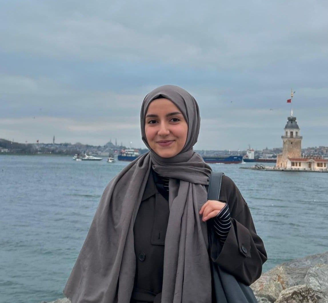 Zeynep Canlı